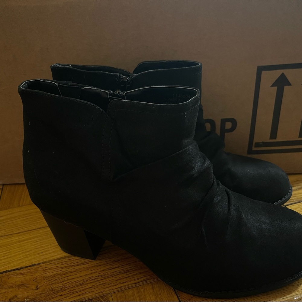 Torrid booties - Picture 2 of 4